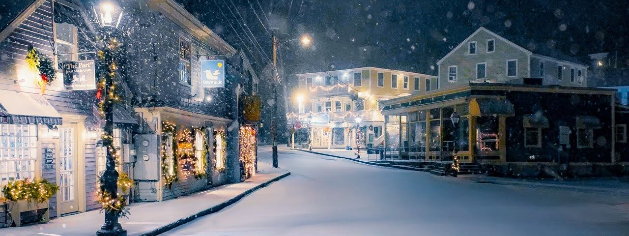 Snowy Night Walk in Kennebunkport, Maine (4K) | Quintessential New England, USA (Binaural Audio)